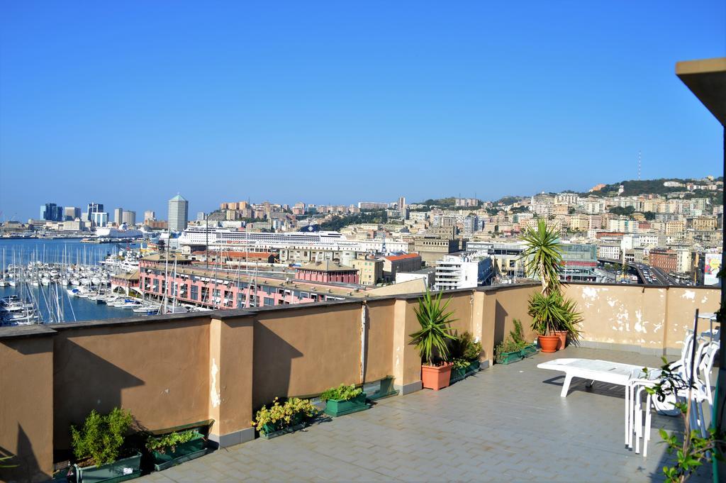 Sunflower Apartment With Private Terrace And Lift Genova Eksteriør bilde